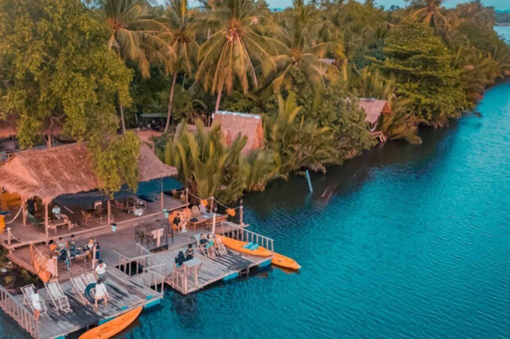 kep kampot atractions bokor river durian